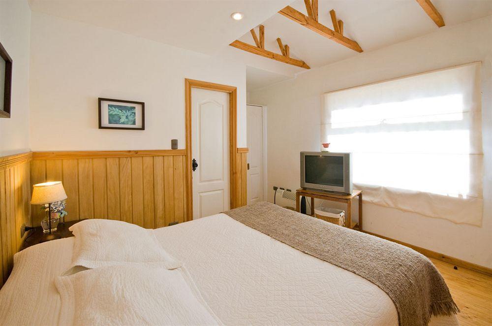 Canales Del Sur & Hotel Puerto Varas